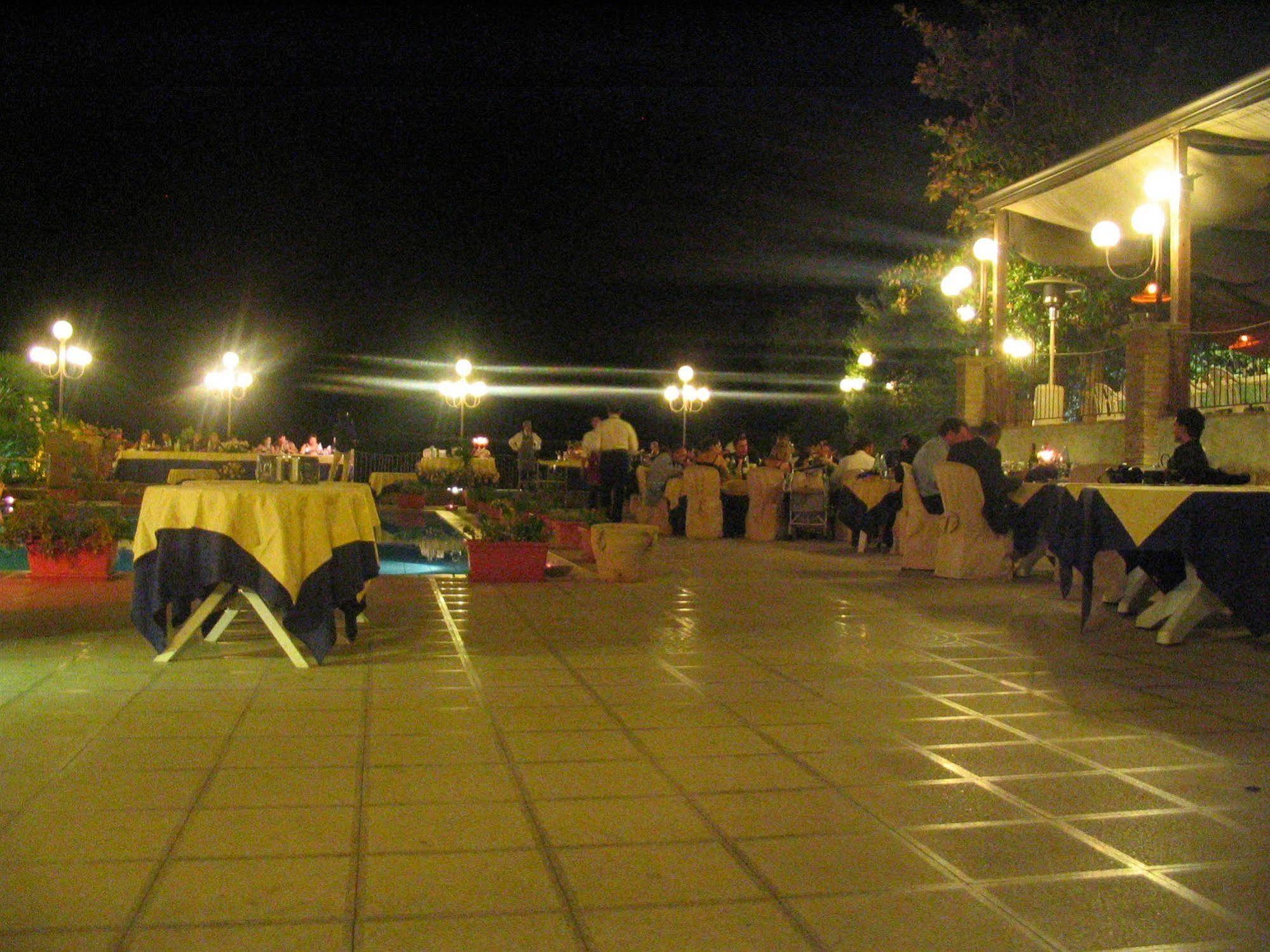 Riviera Hotel Enna Exterior foto